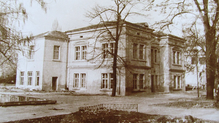 Първи сгради, построени в центъра на Асеновград